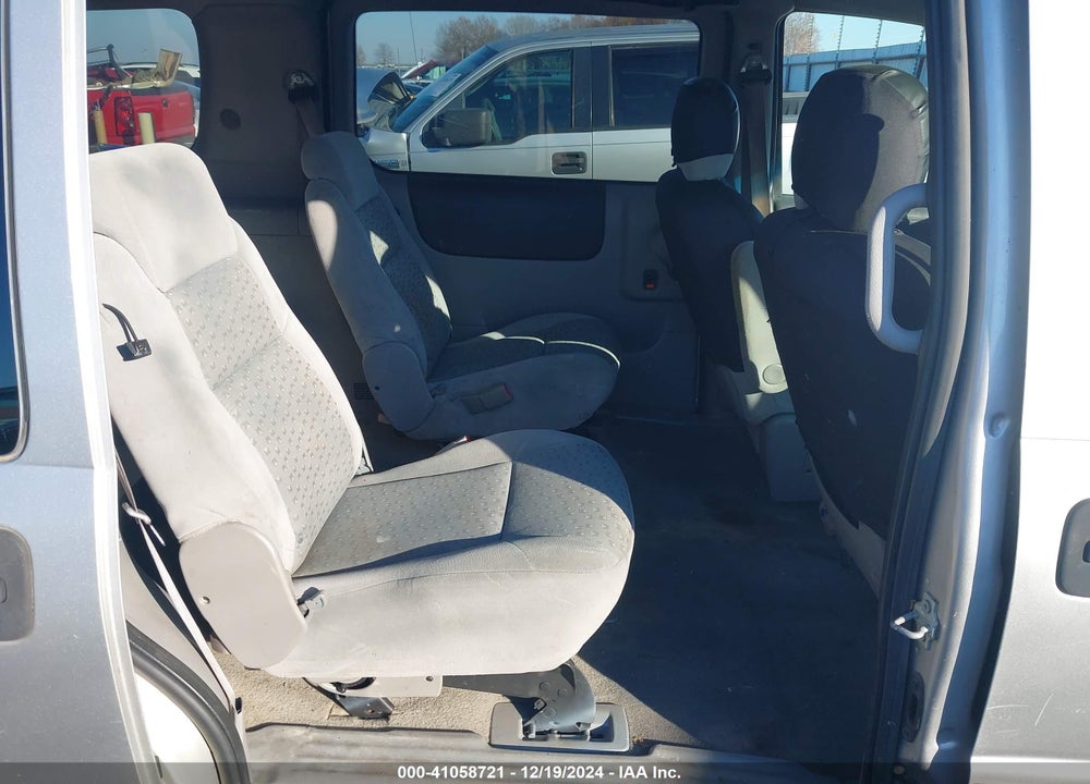 2008 CHEVROLET UPLANDER LS VIN: 1GNDV23W38D124161