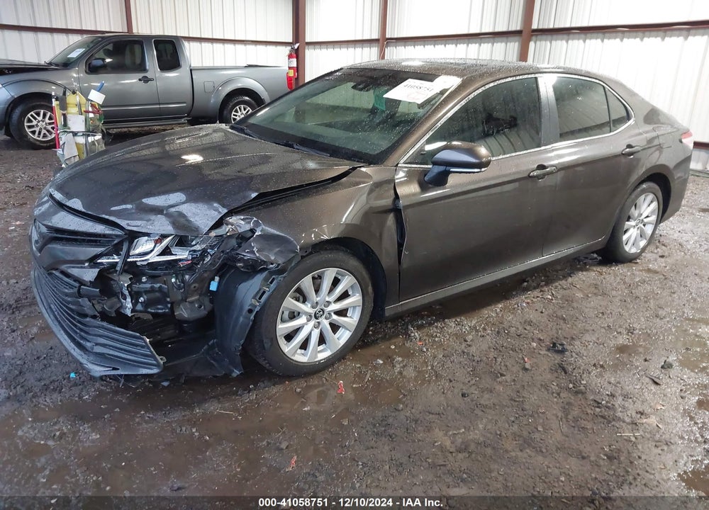 2018 TOYOTA CAMRY LE VIN: JTNB11HK5J3001352