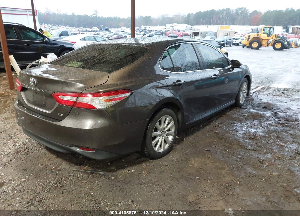2018 TOYOTA CAMRY LE VIN: JTNB11HK5J3001352