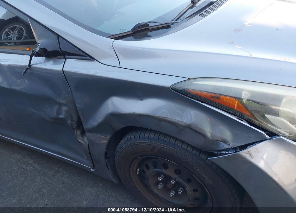 2016 HYUNDAI ELANTRA SE VIN: 5NPDH4AE6GH706494