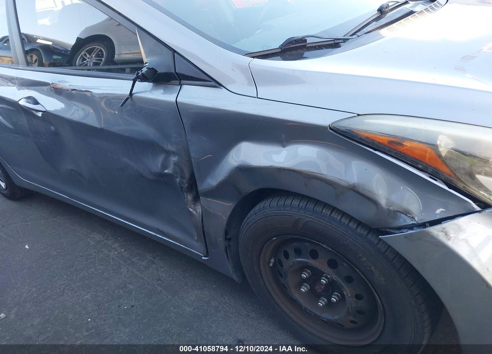 2016 HYUNDAI ELANTRA SE VIN: 5NPDH4AE6GH706494