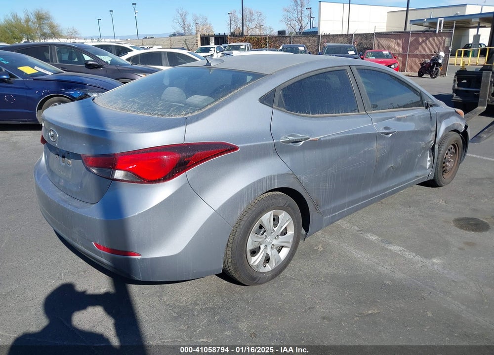 2016 HYUNDAI ELANTRA SE VIN: 5NPDH4AE6GH706494