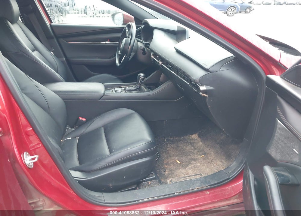 2019 MAZDA 3 PREFERRED PACKAGE VIN: JM1BPBMM5K1131564