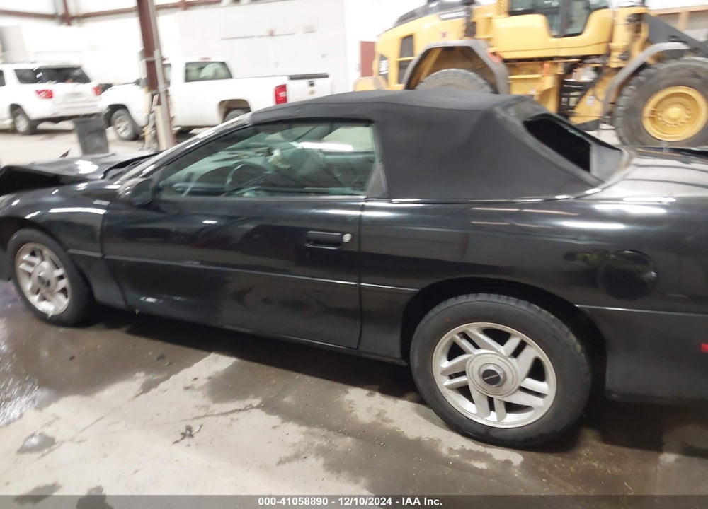1995 CHEVROLET CAMARO VIN: 2G1FP32S1S2140252