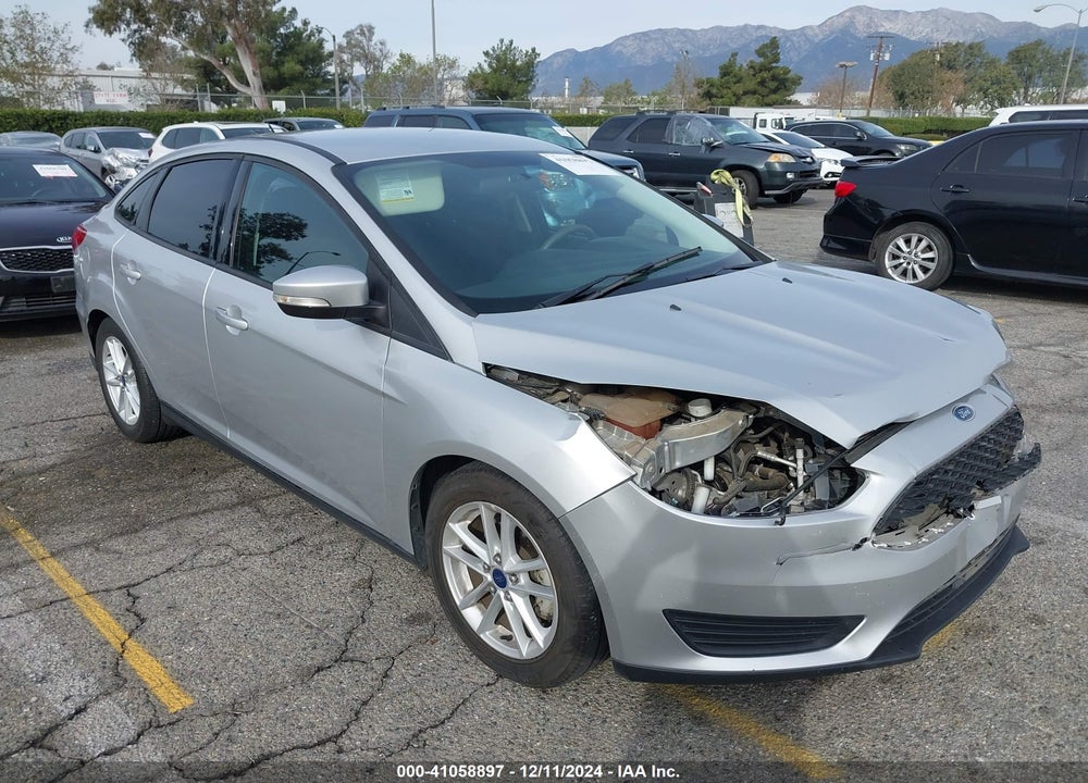 2015 FORD FOCUS SE VIN: 1FADP3F23FL205560