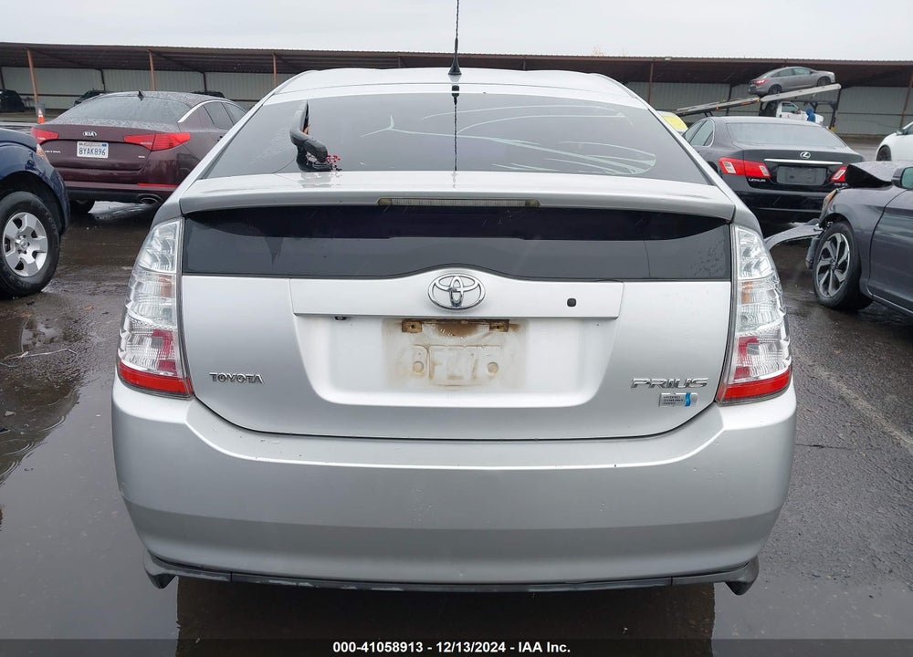 2008 TOYOTA PRIUS TOURING VIN: JTDKB20U083324030