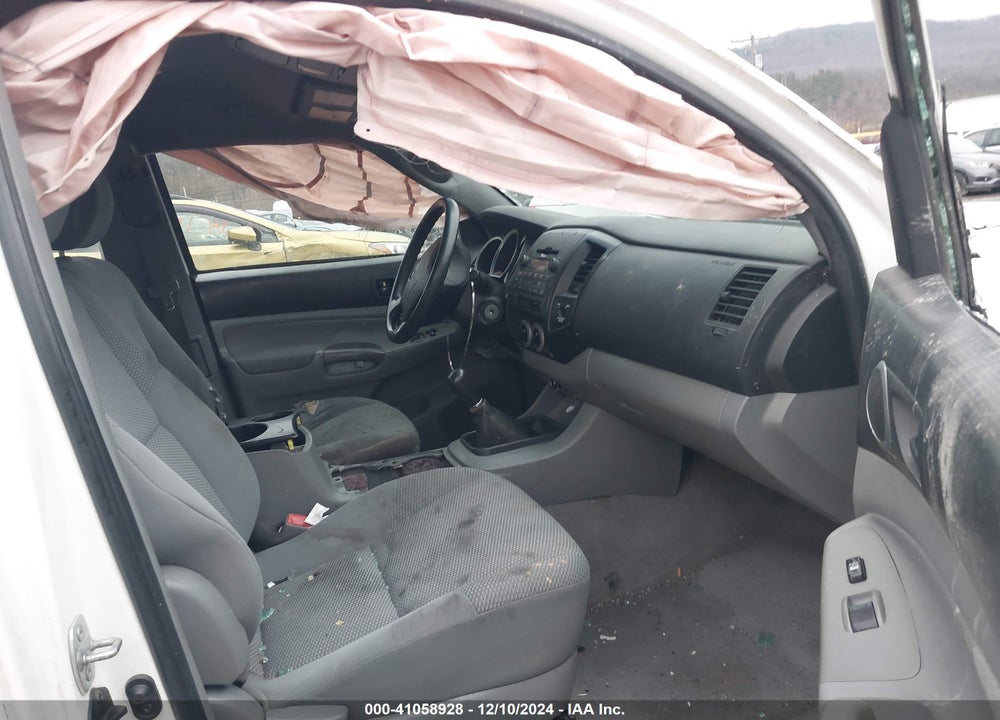 2011 TOYOTA TACOMA VIN: 5TFUX4EN3BX008189