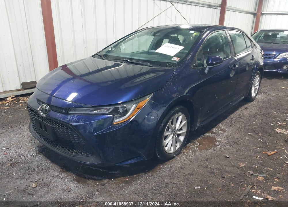 2022 TOYOTA COROLLA LE VIN: 5YFVPMAE1NP339057