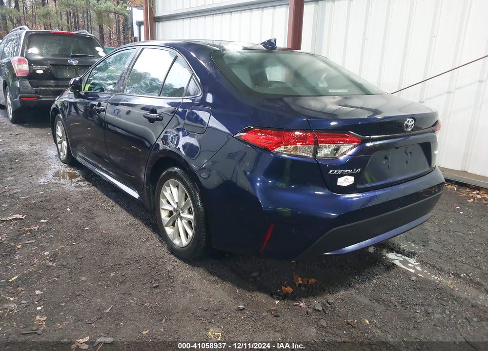 2022 TOYOTA COROLLA LE VIN: 5YFVPMAE1NP339057
