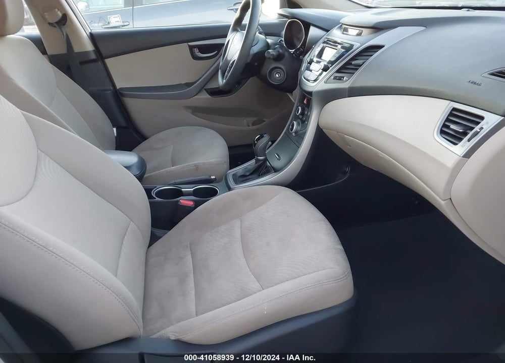 2015 HYUNDAI ELANTRA SE VIN: 5NPDH4AE7FH651147
