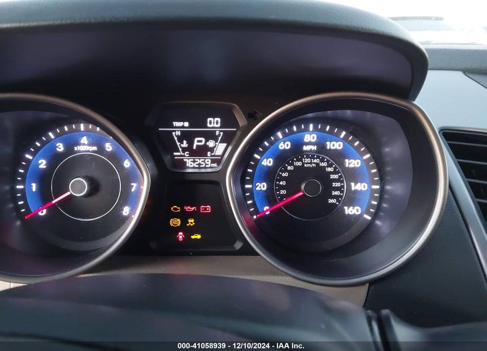 2015 HYUNDAI ELANTRA SE VIN: 5NPDH4AE7FH651147