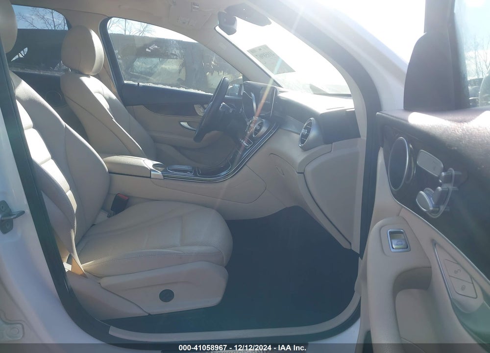 2021 MERCEDES-BENZ GLC 300 4MATIC SUV VIN: W1N0G8EB3MF901041