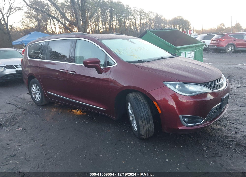2017 CHRYSLER PACIFICA TOURING L VIN: 2C4RC1BG0HR610917