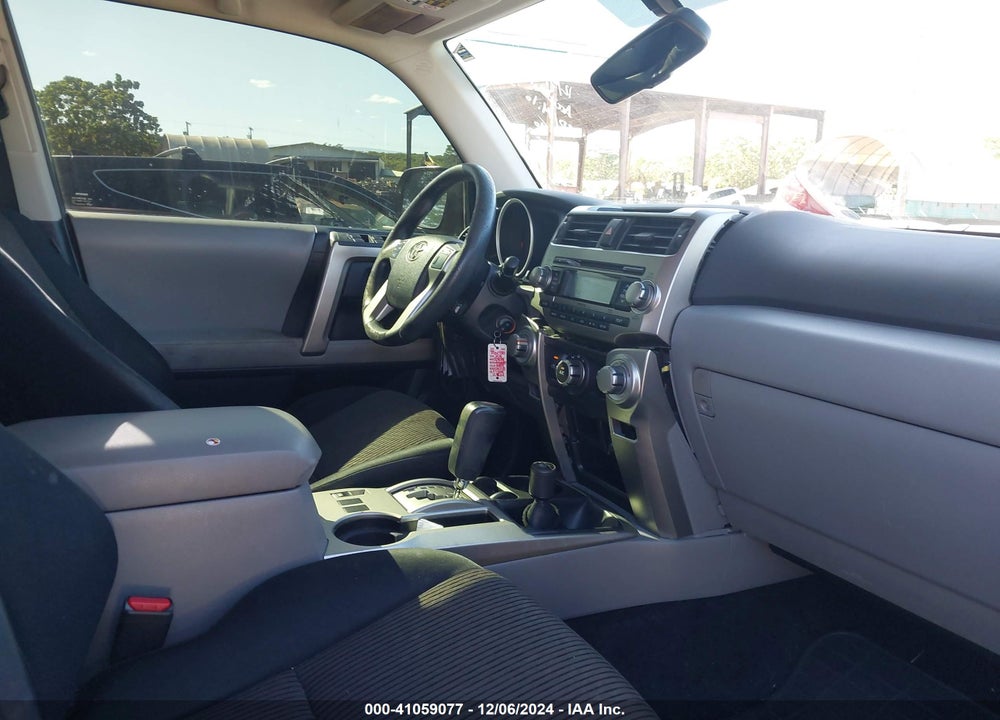 2011 TOYOTA 4RUNNER LIMITED V6/SR5 V6/TRAIL V6 VIN: JTEBU5JR2B5077008