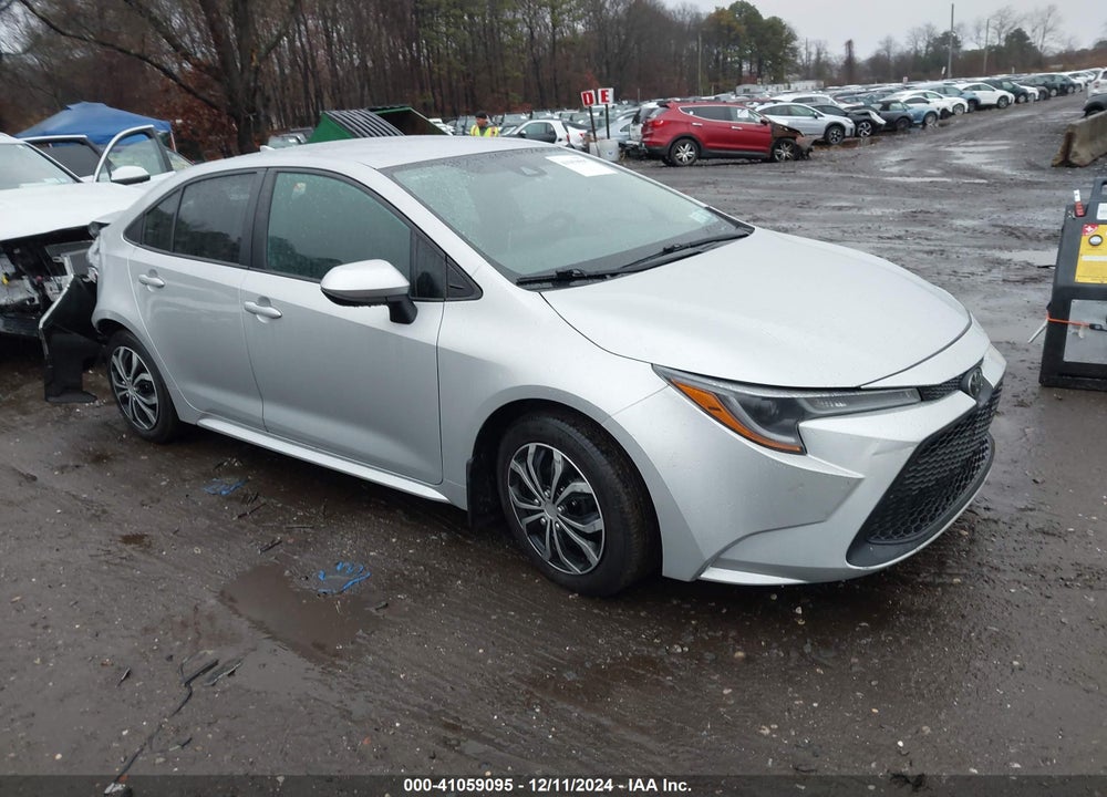 2021 TOYOTA COROLLA LE VIN: 5YFEPMAE6MP158101