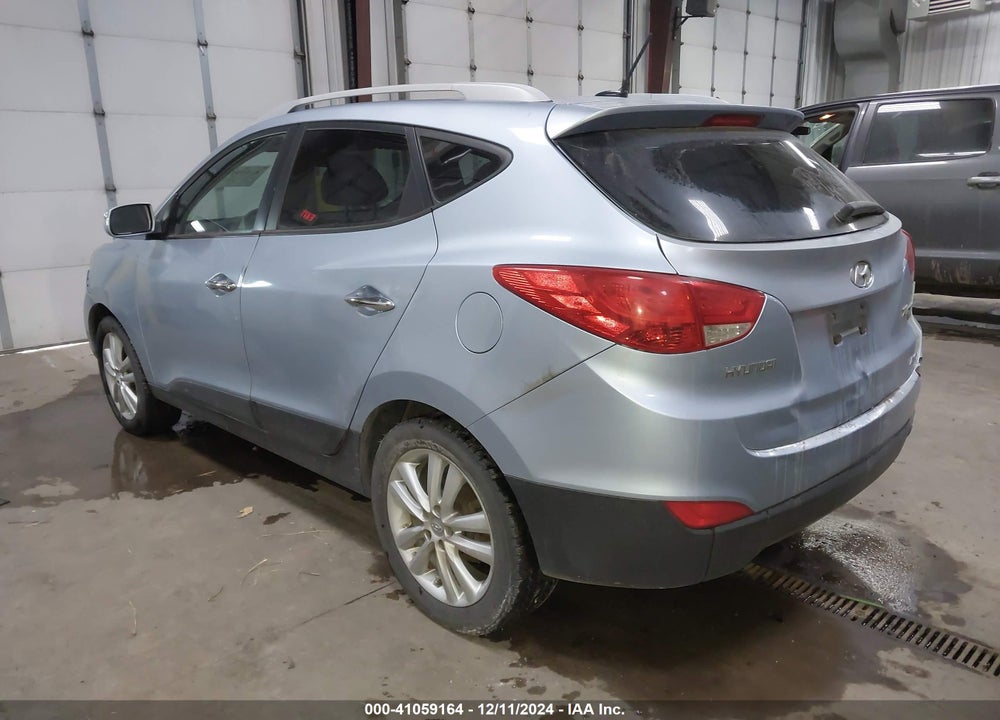 2010 HYUNDAI TUCSON LIMITED VIN: KM8JUCAC2AU082936