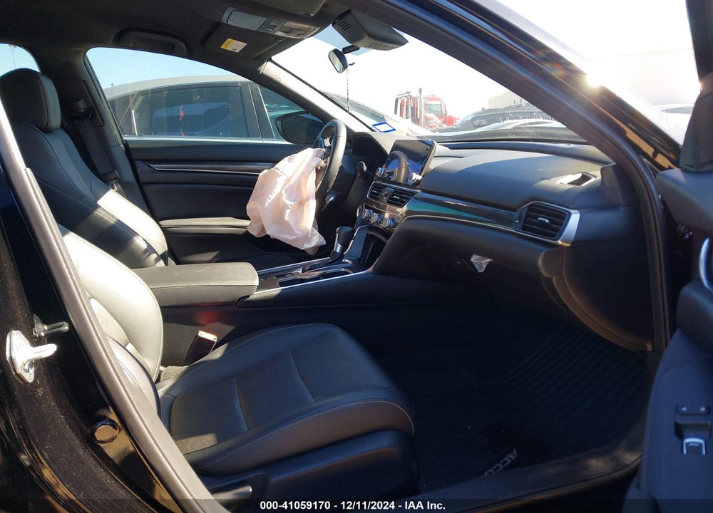 2022 HONDA ACCORD VIN: 1HGCV1F32NA064341