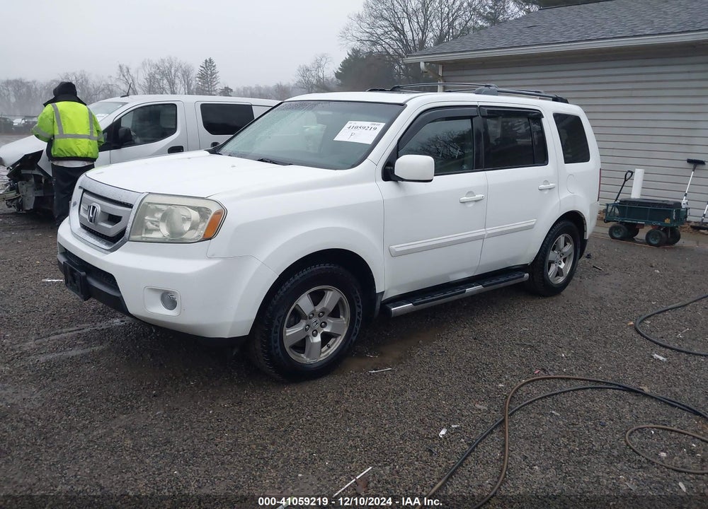 2009 HONDA PILOT EX-L VIN: 5FNYF48679B011142