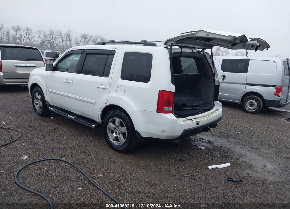 2009 HONDA PILOT EX-L VIN: 5FNYF48679B011142
