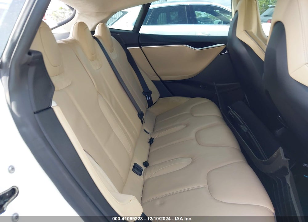2013 TESLA MODEL S PERFORMANCE VIN: 5YJSA1CP0DFP07126