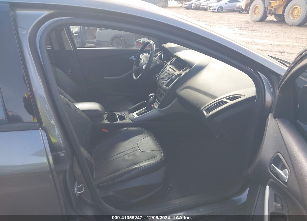 2014 FORD FOCUS SE VIN: 1FADP3K23EL294583