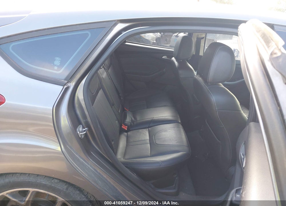 2014 FORD FOCUS SE VIN: 1FADP3K23EL294583