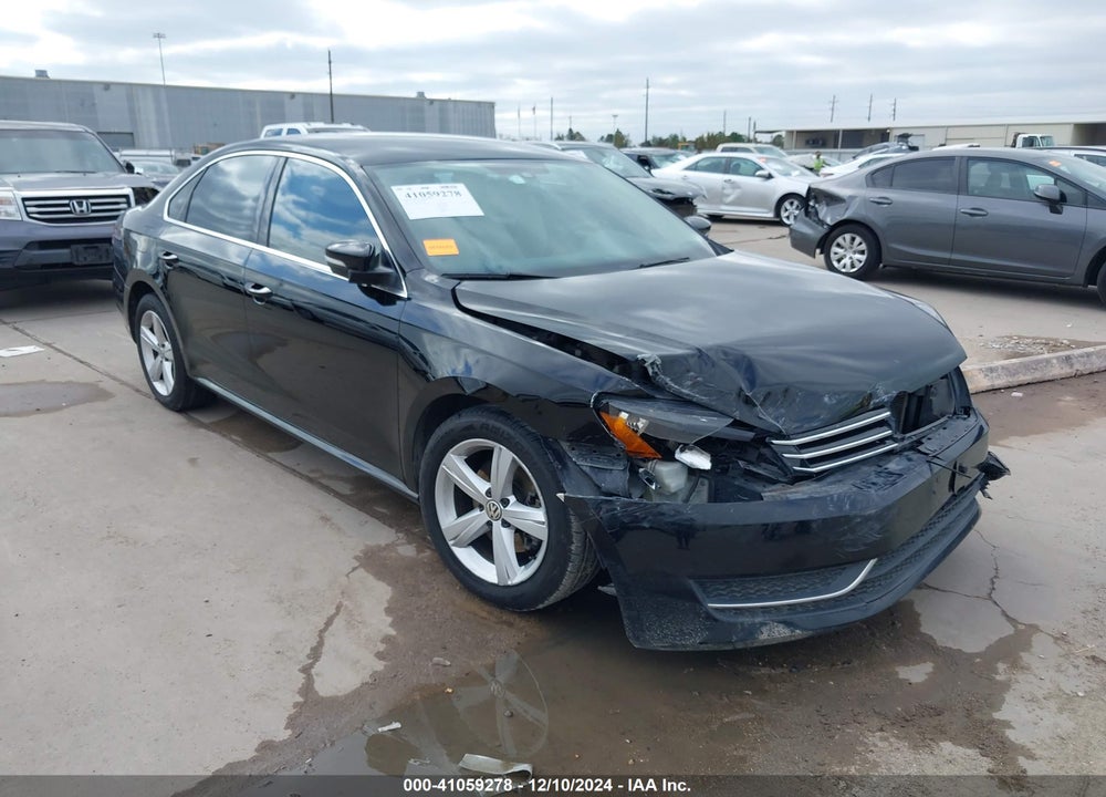 2014 VOLKSWAGEN PASSAT 2.5L SE VIN: 1VWBH7A30EC017869