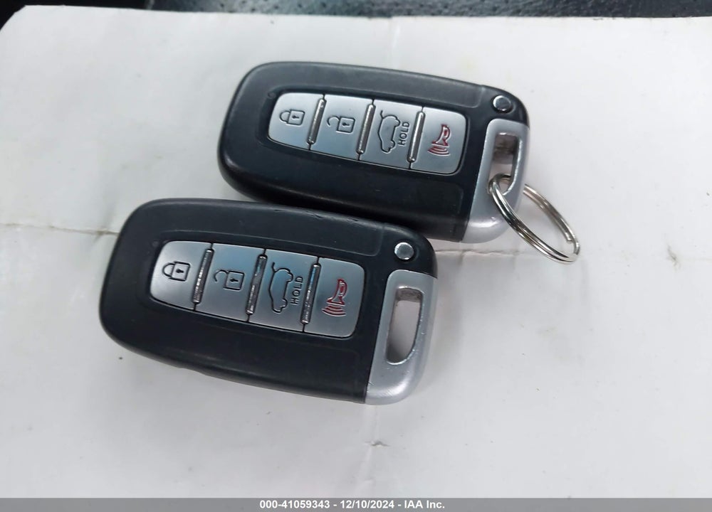 2011 KIA SORENTO SX V6 VIN: 5XYKW4A20BG147124