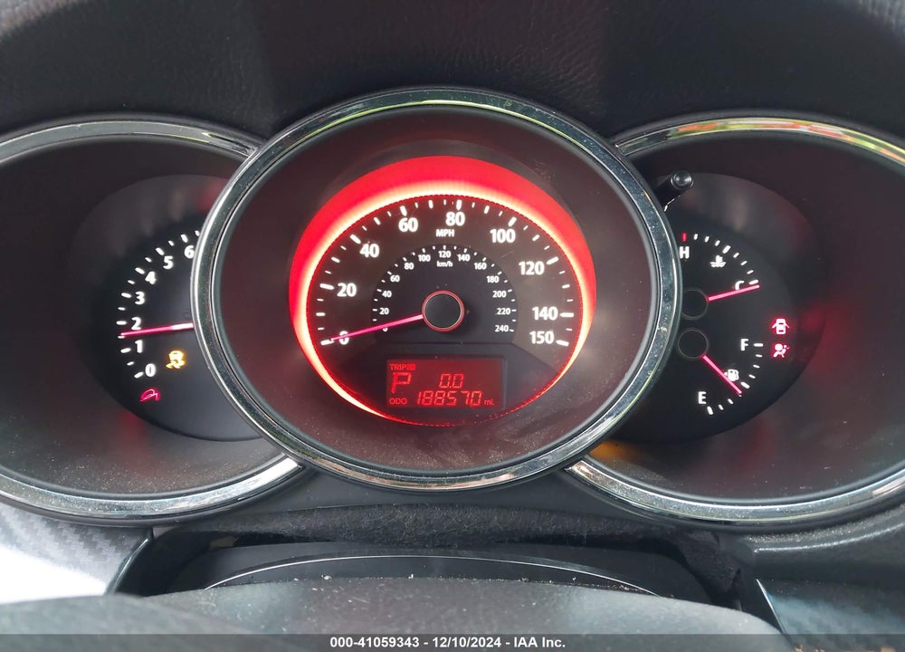 2011 KIA SORENTO SX V6 VIN: 5XYKW4A20BG147124