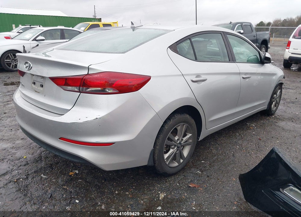 2018 HYUNDAI ELANTRA SEL VIN: 5NPD84LF8JH259468