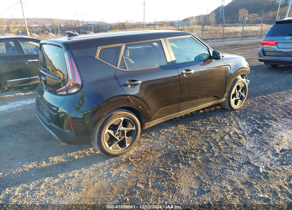 2023 KIA SOUL VIN: KNDJ33AU0P7843311