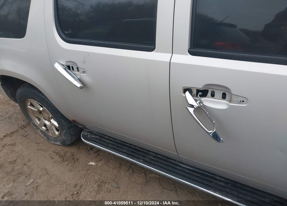 2007 GMC YUKON XL 1500 DENALI VIN: 1GKFK66897J314890