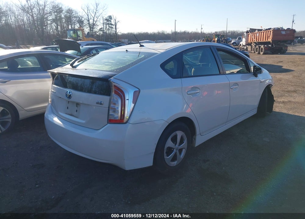 2015 TOYOTA PRIUS TWO VIN: JTDKN3DU1F0401235