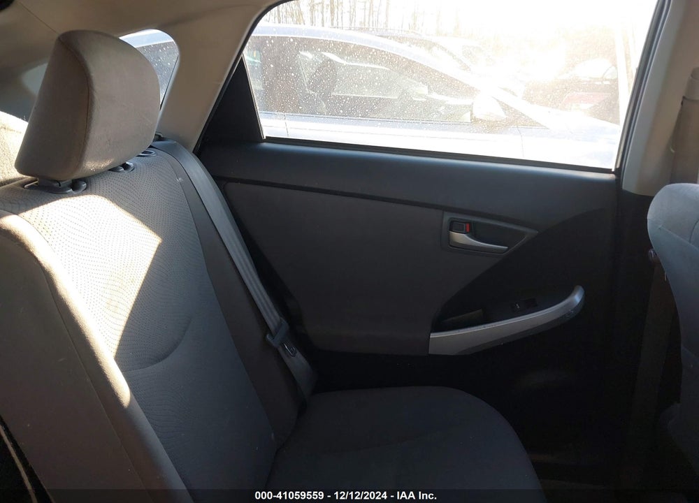 2015 TOYOTA PRIUS TWO VIN: JTDKN3DU1F0401235