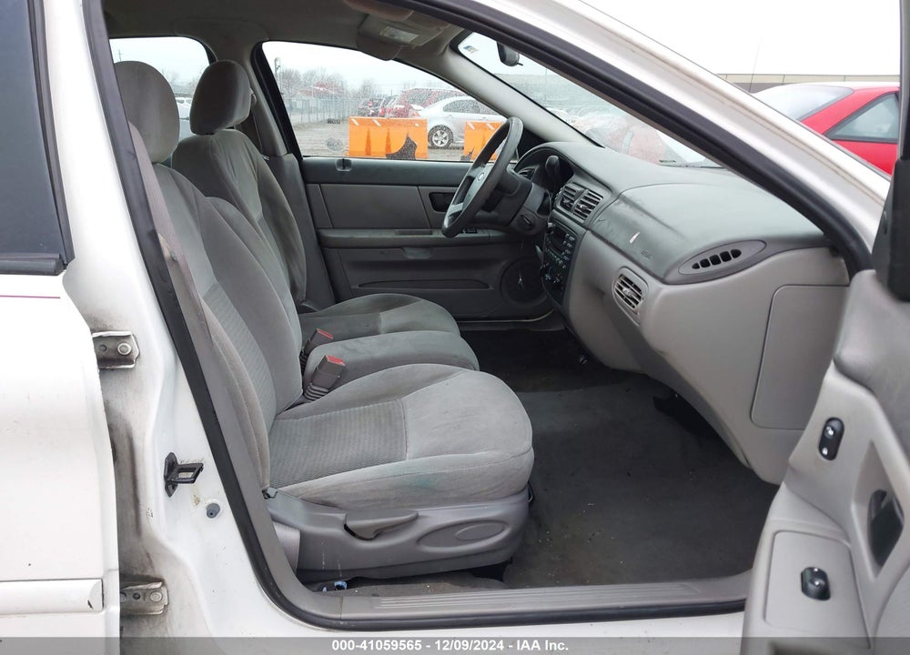 2006 FORD TAURUS SE VIN: 1FAFP53U06A196743