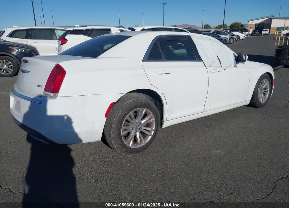 2017 CHRYSLER 300 LIMITED VIN: 2C3CCAAG1HH512349