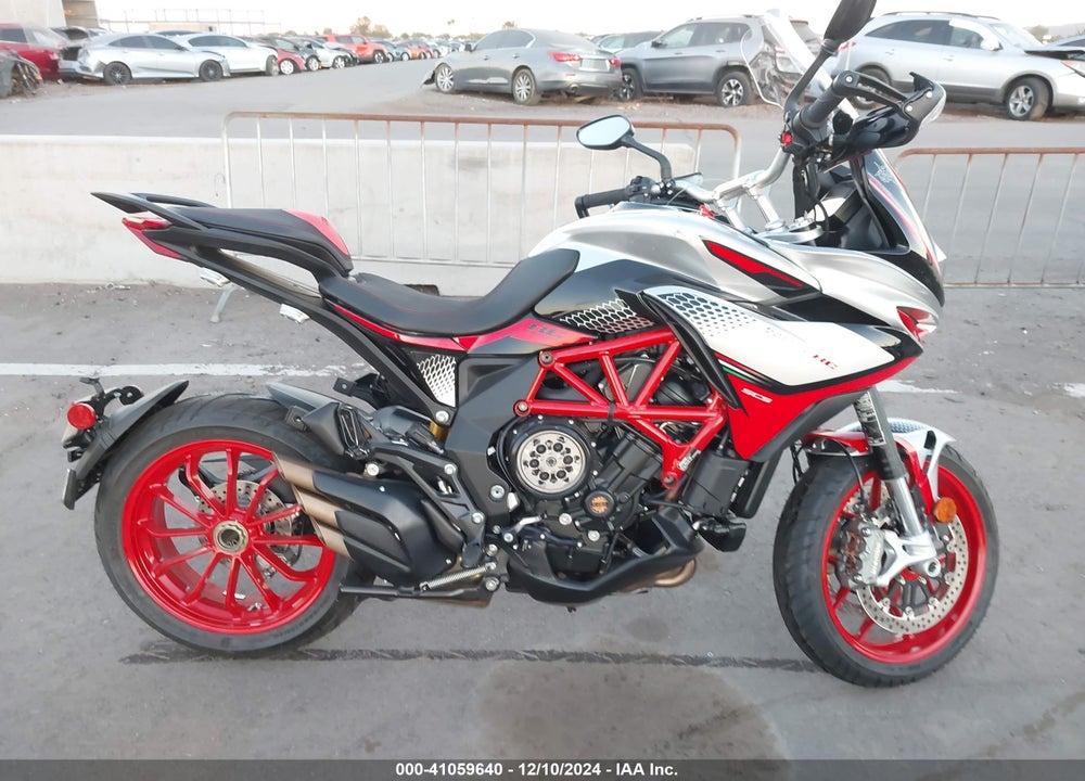 2022 M. V. AGUSTA TURISMO VELOCE VIN: ZCGGNTMD5NV000332