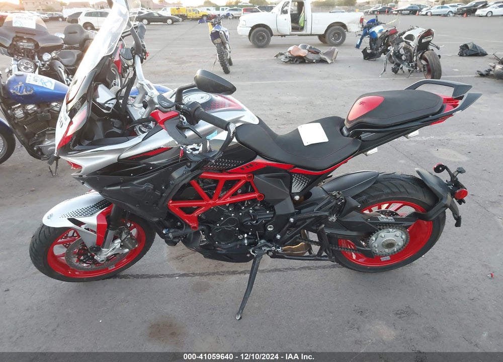 2022 M. V. AGUSTA TURISMO VELOCE VIN: ZCGGNTMD5NV000332