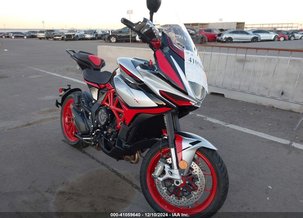 2022 M. V. AGUSTA TURISMO VELOCE VIN: ZCGGNTMD5NV000332