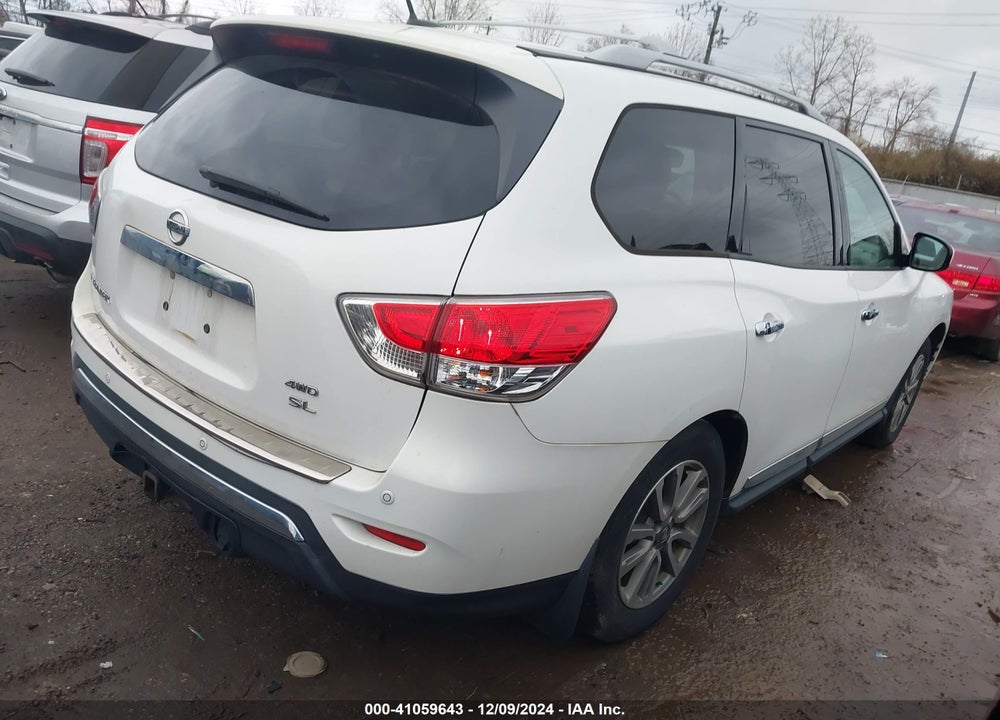 2013 NISSAN PATHFINDER SL VIN: 5N1AR2MM4DC677376