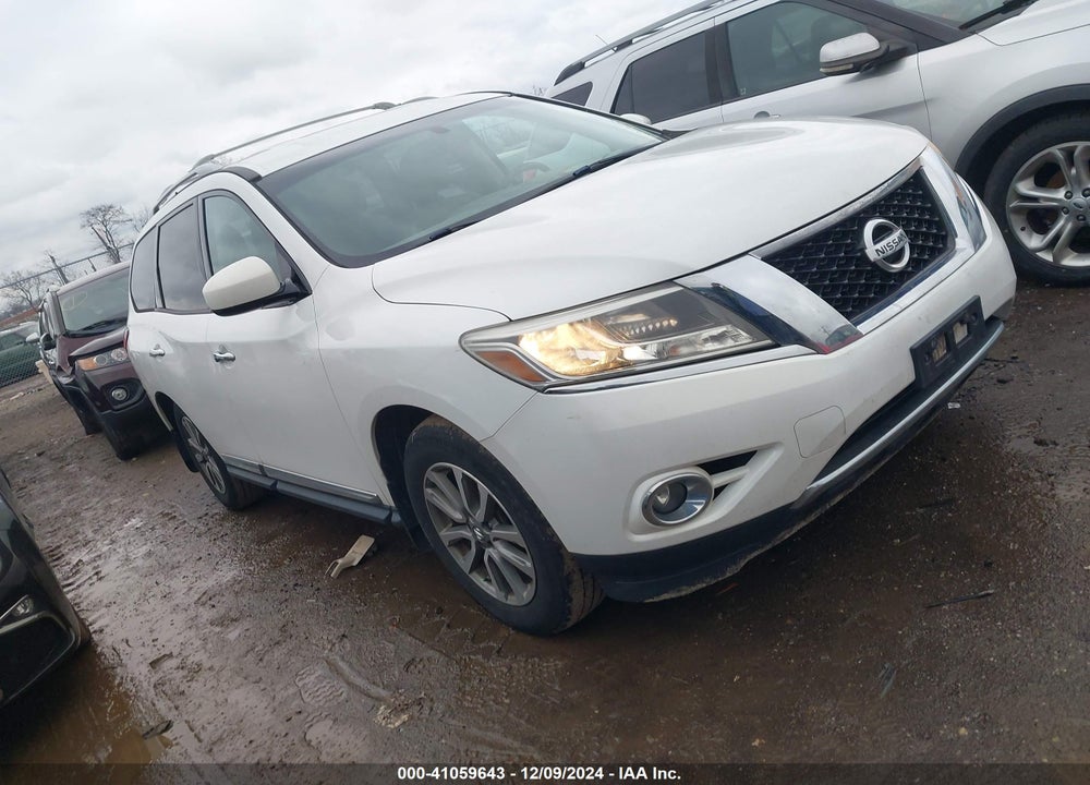 2013 NISSAN PATHFINDER SL VIN: 5N1AR2MM4DC677376