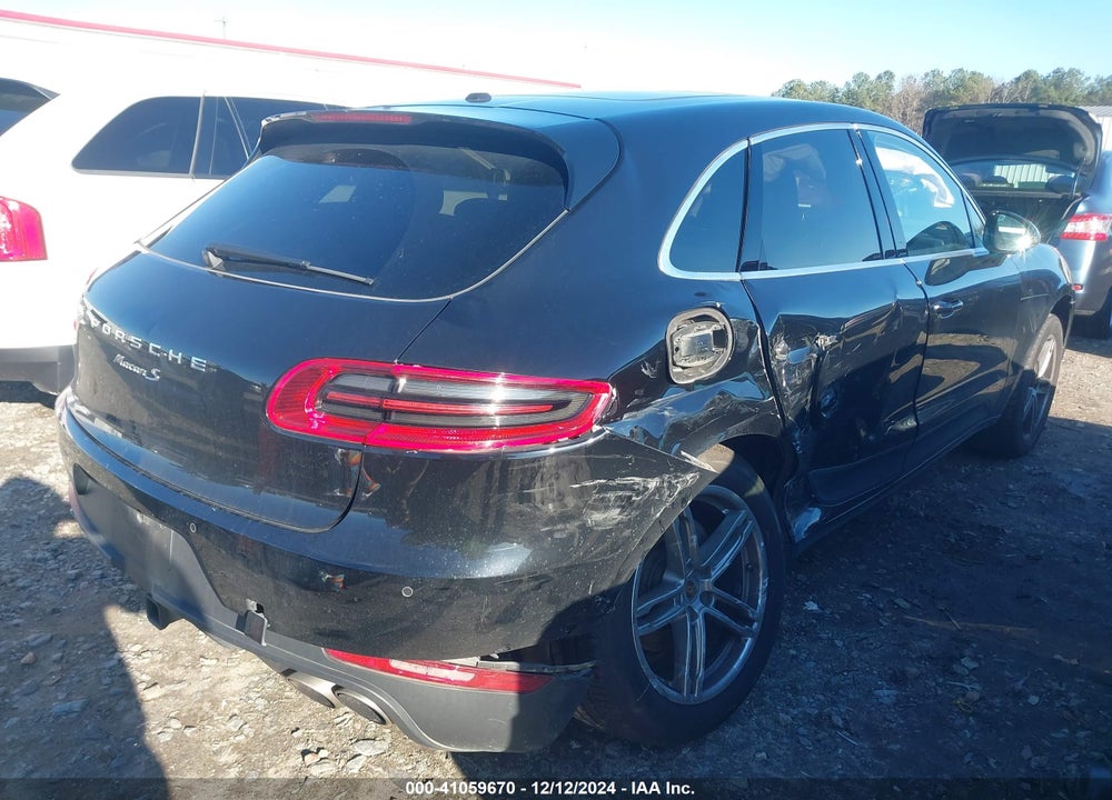 2017 PORSCHE MACAN S VIN: WP1AB2A57HLB11786