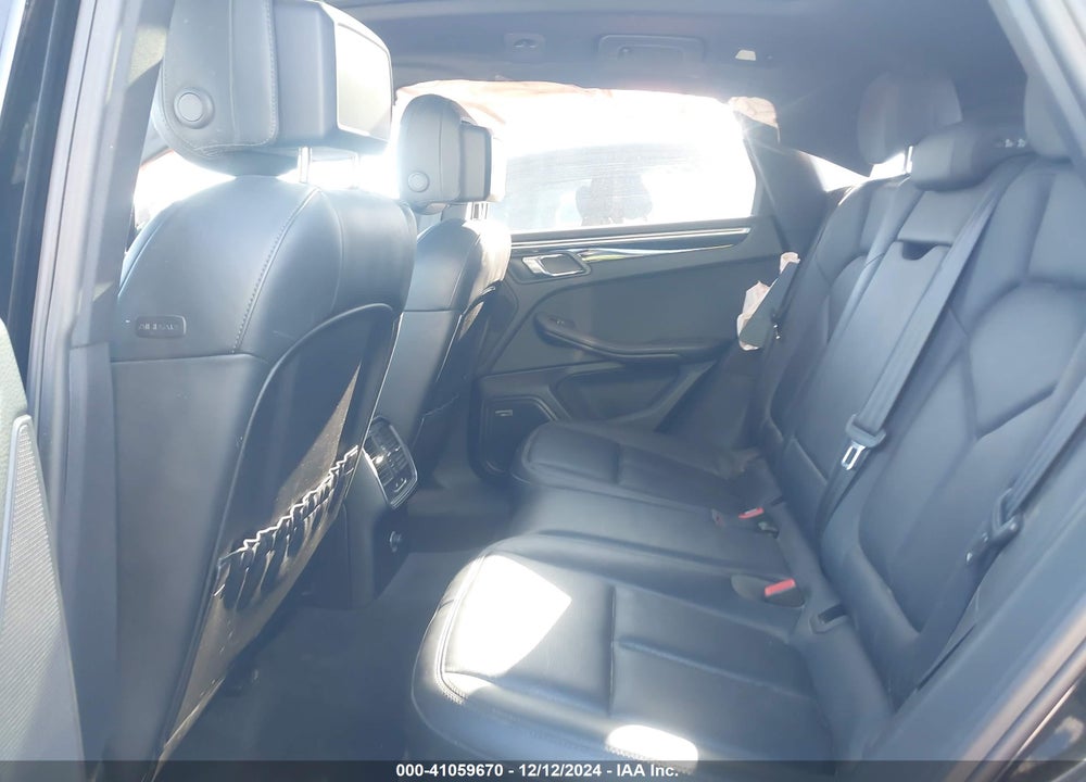 2017 PORSCHE MACAN S VIN: WP1AB2A57HLB11786