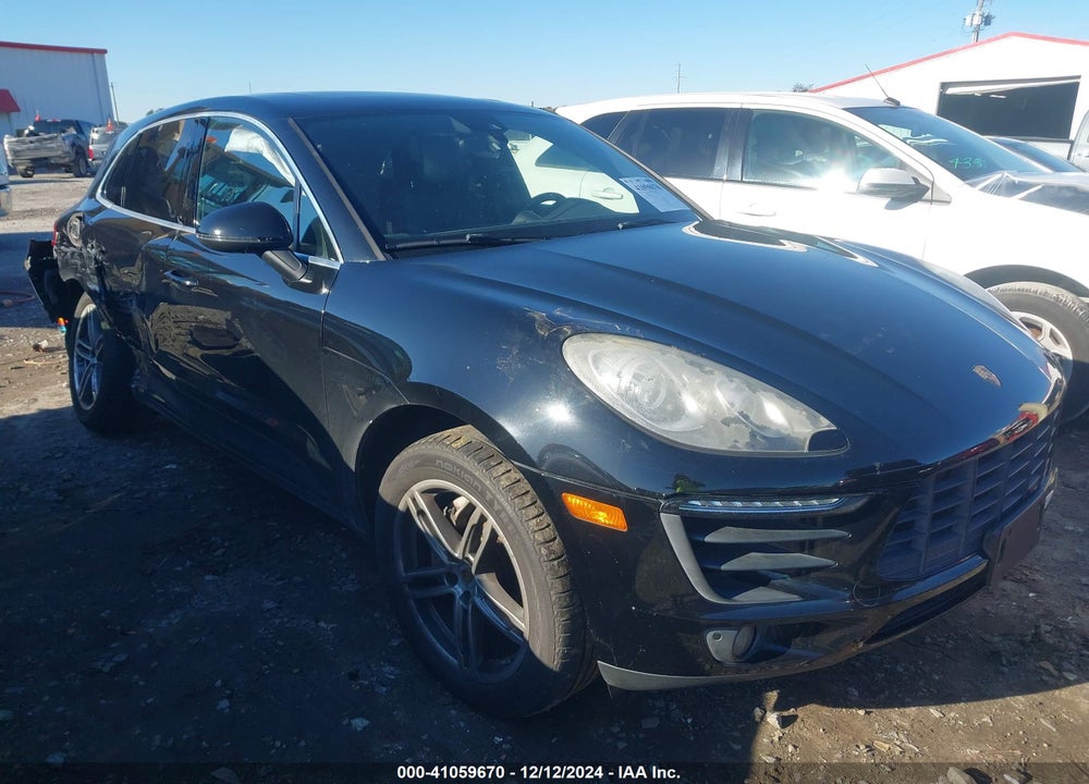 2017 PORSCHE MACAN S VIN: WP1AB2A57HLB11786