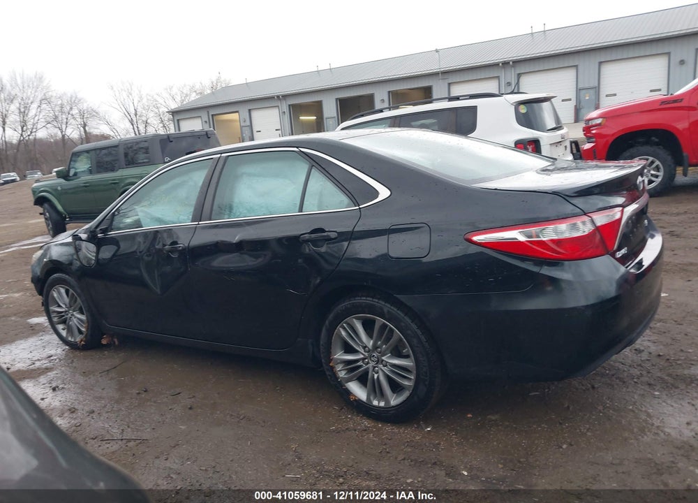 2015 TOYOTA CAMRY SE VIN: 4T1BF1FK1FU995925