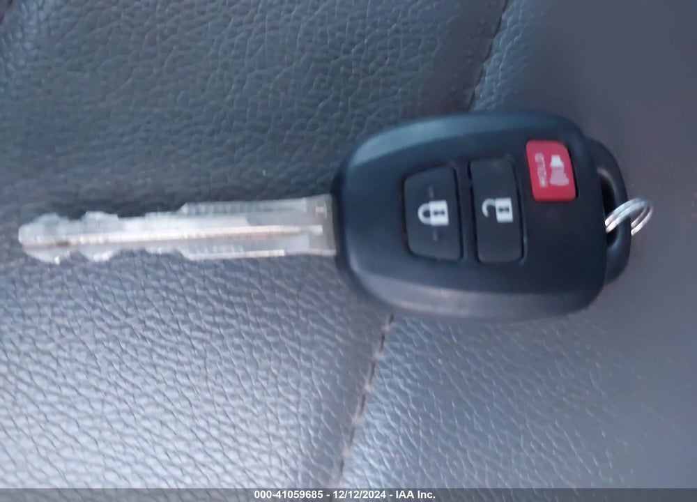 2018 TOYOTA TUNDRA SR5 5.7L V8 VIN: 5TFDY5F17JX707192