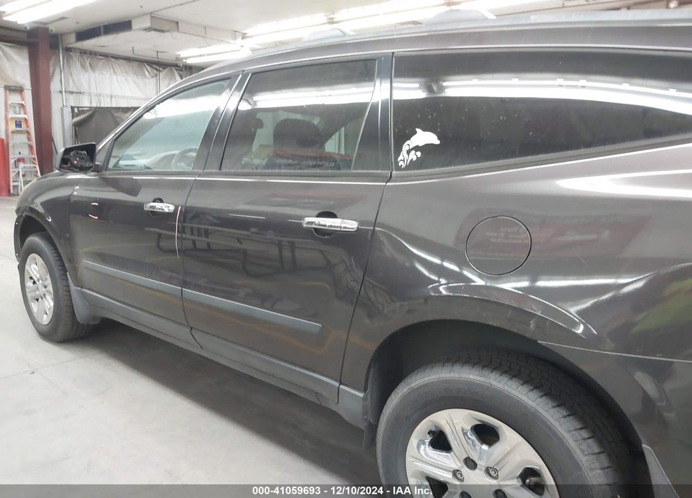 2017 CHEVROLET TRAVERSE LS VIN: 1GNKRFKD1HJ255366