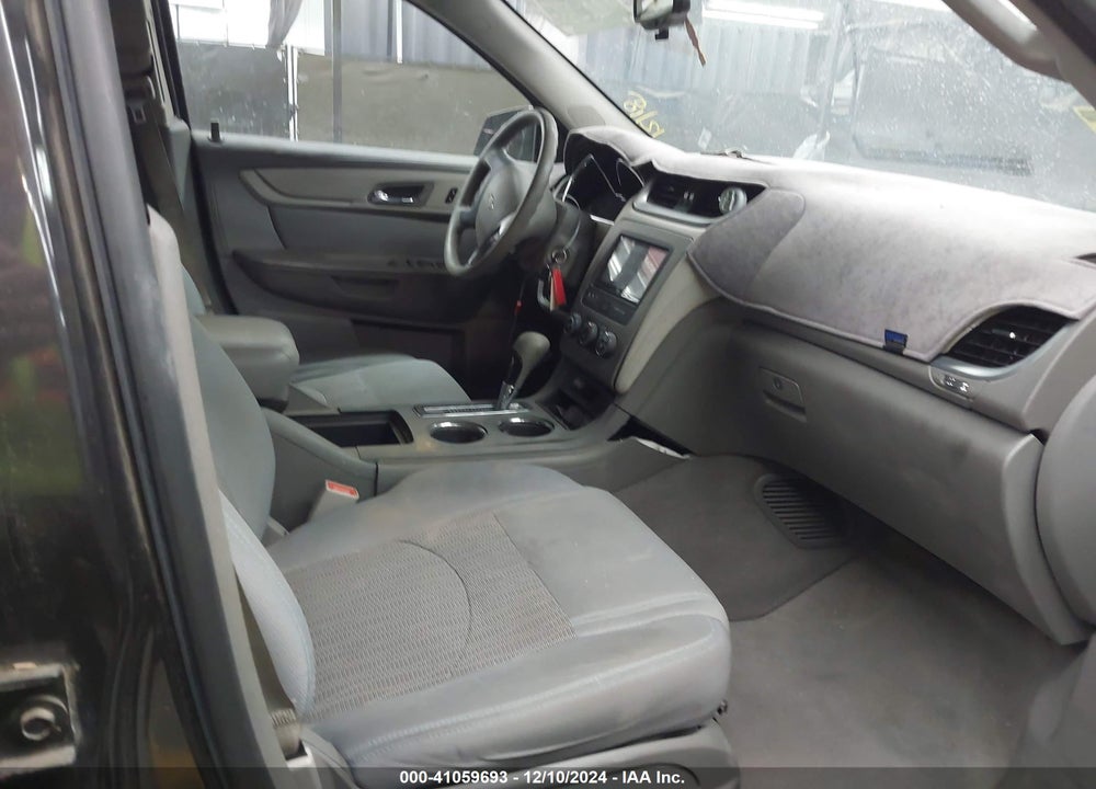 2017 CHEVROLET TRAVERSE LS VIN: 1GNKRFKD1HJ255366