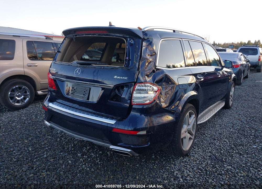 2016 MERCEDES-BENZ GL 550 VIN: 4JGDF7DE2GA661379