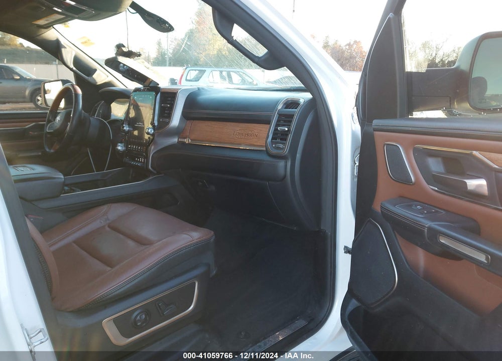 2020 RAM 1500 LAIE LONGHORN  4X4 5'7 BOX VIN: 1C6SRFKT0LN304484